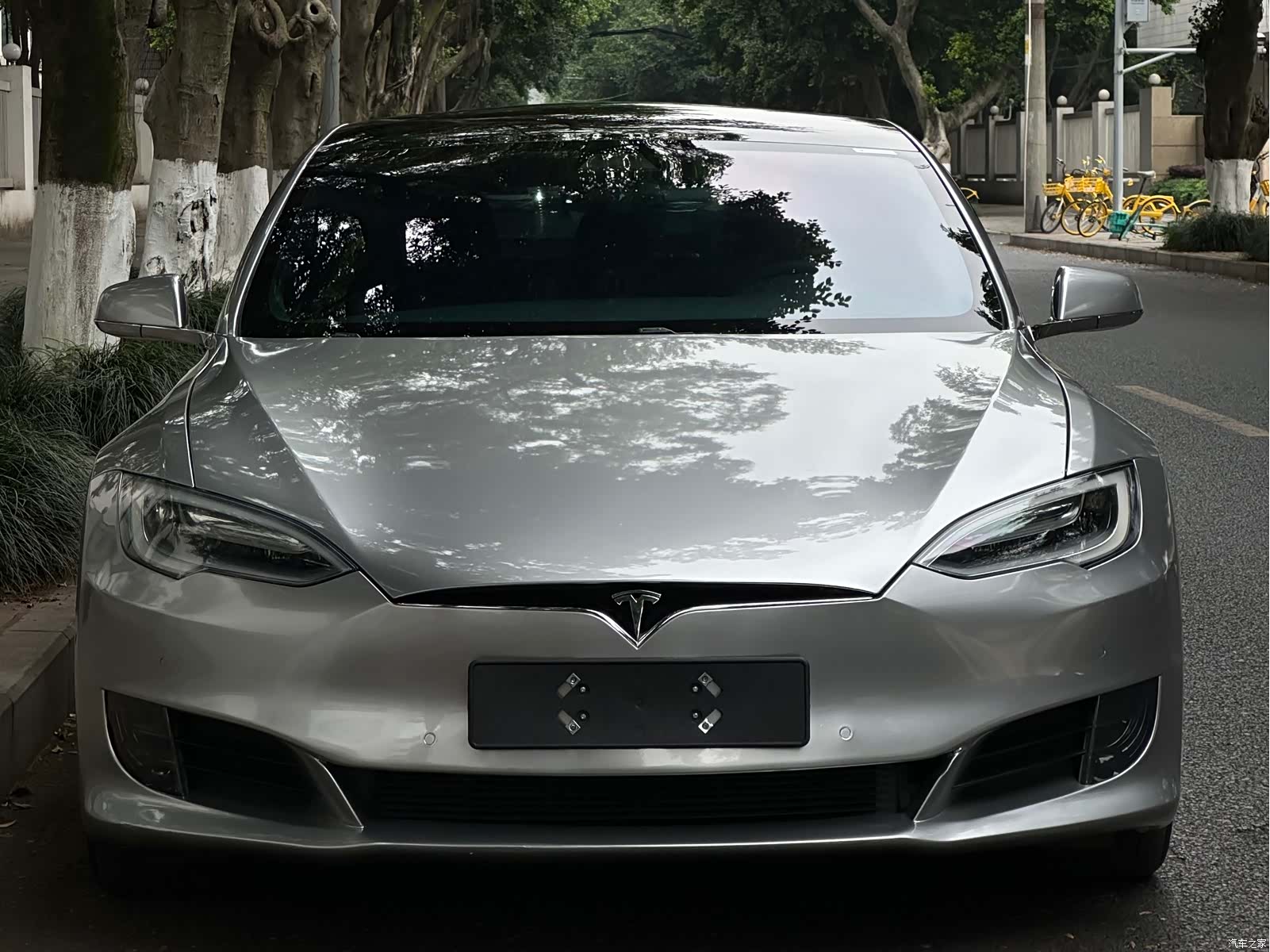 Tesla Model S, 2017 2