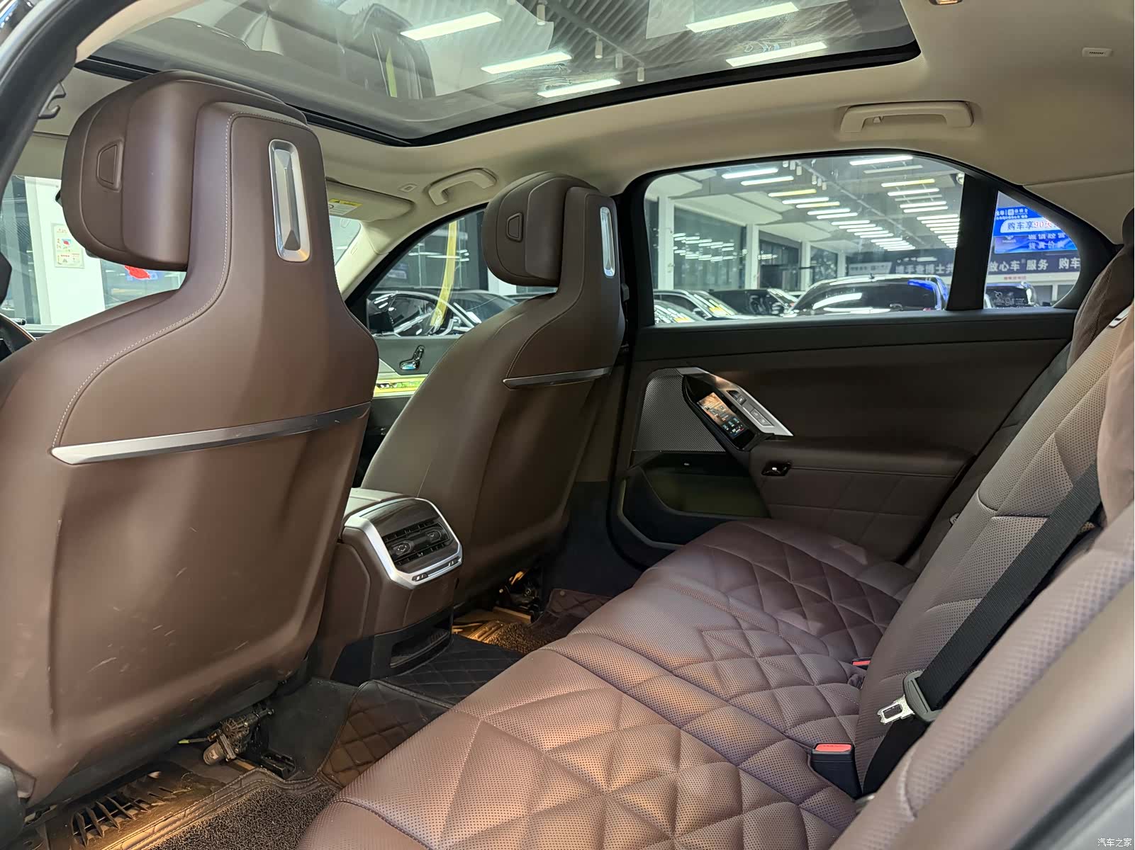 BMW 7 Series, 2024 6
