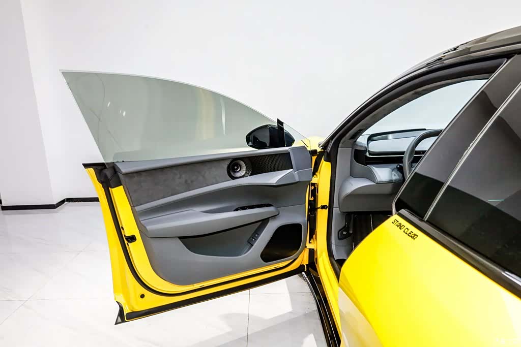 Lotus EMEYA, 2024 8