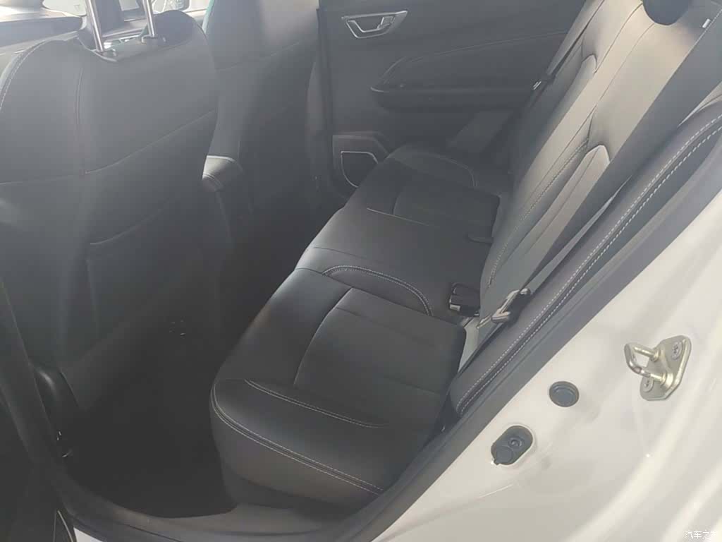 Geely X3, 2020 17