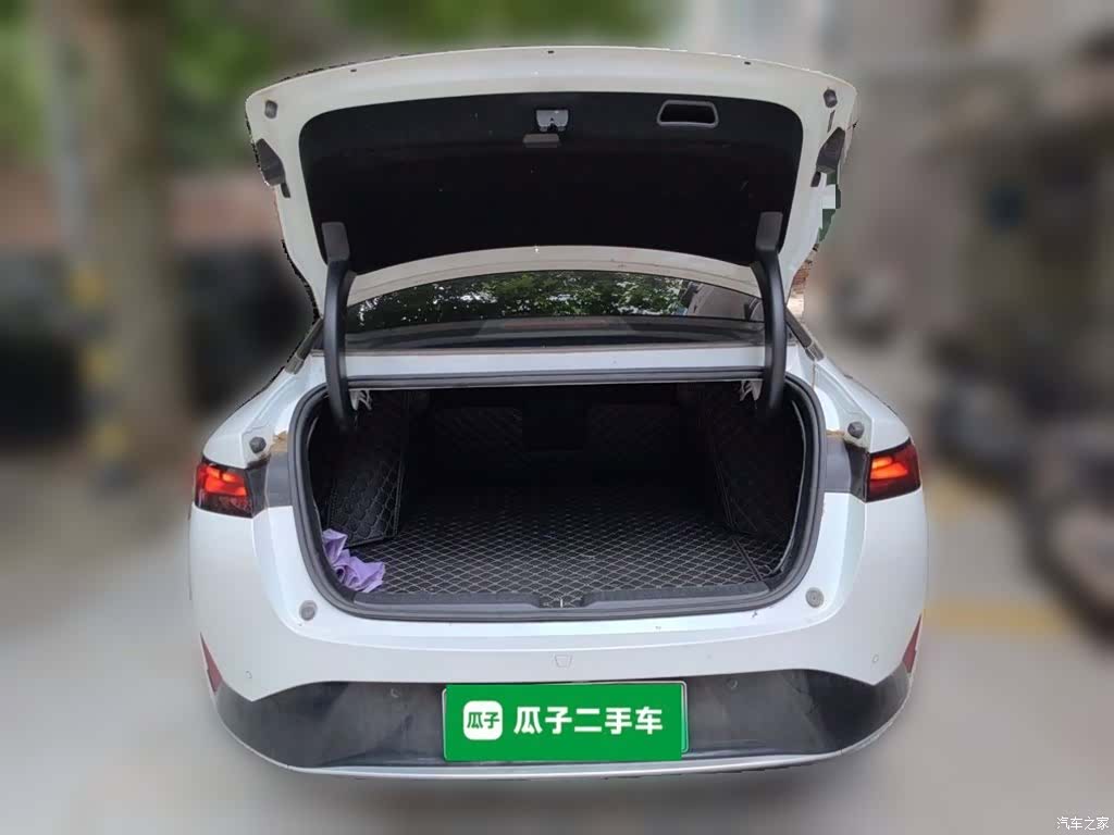 Xpeng P5, 2022 10