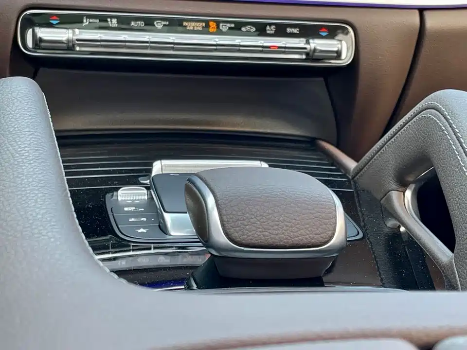 Mercedes-Benz GLE Mercedes-Benz GLE