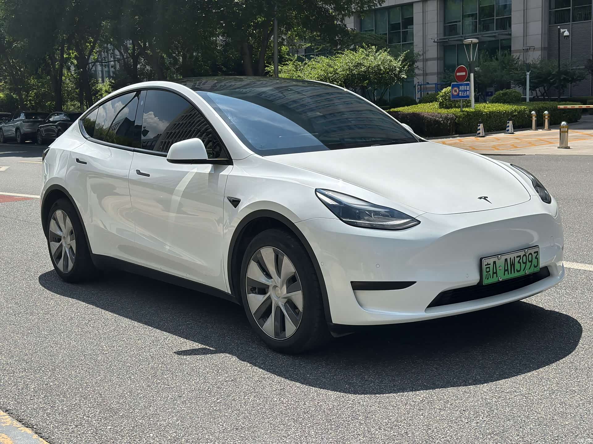 Tesla Model Y, 2022 3