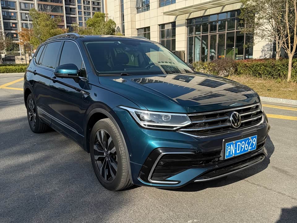 Volkswagen Tiguan L
