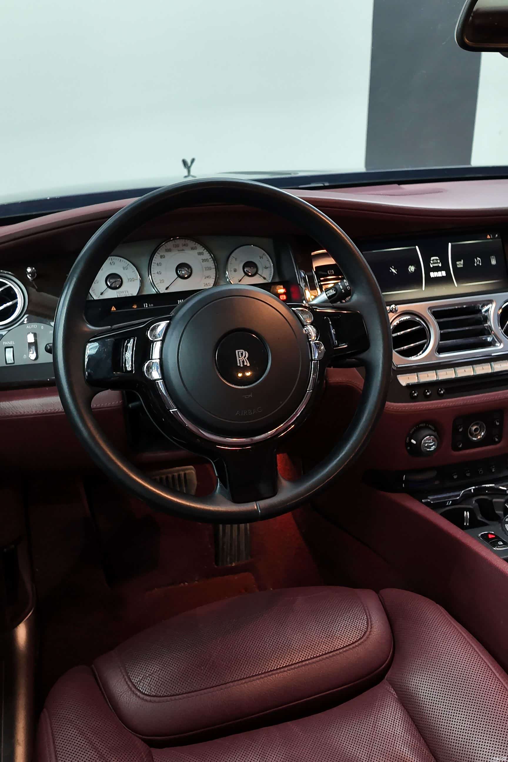 Rolls-Royce Ghost, 2016 6