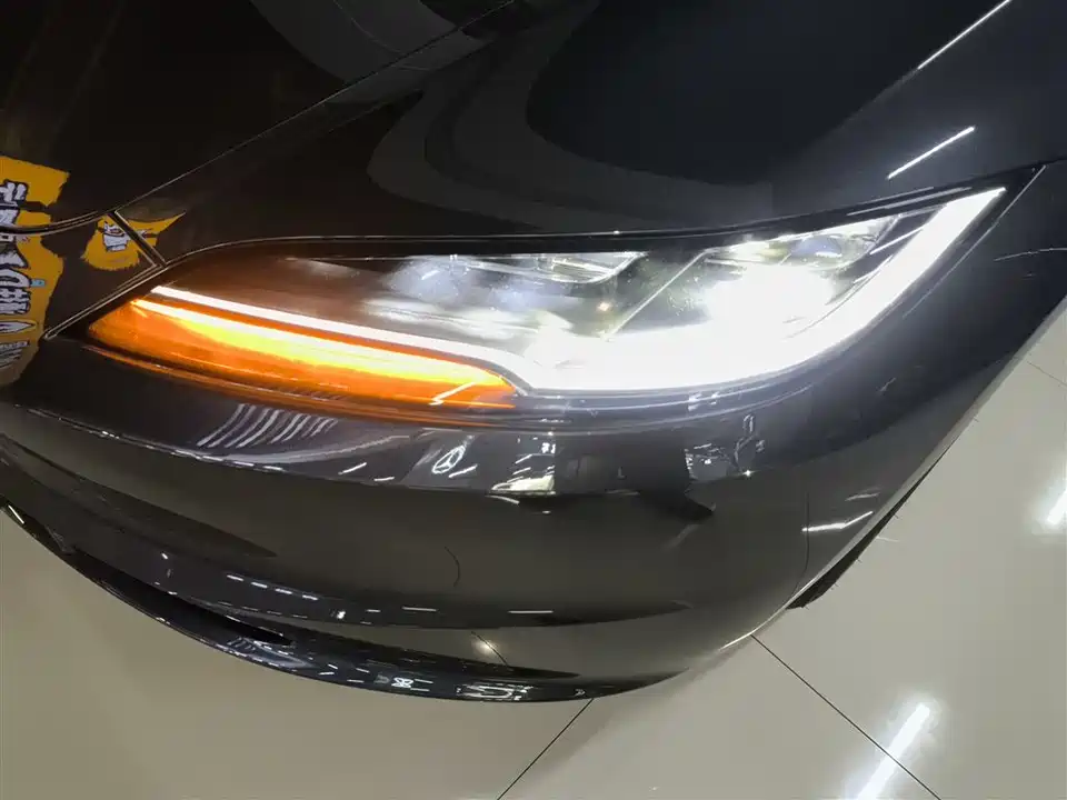Tesla Model 3 Tesla Model 3