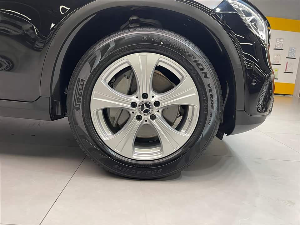 Mercedes-Benz GLC Mercedes-Benz GLC