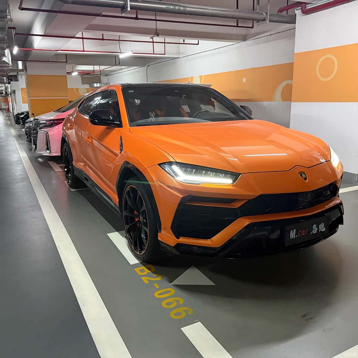 Lamborghini Urus, 2023 2