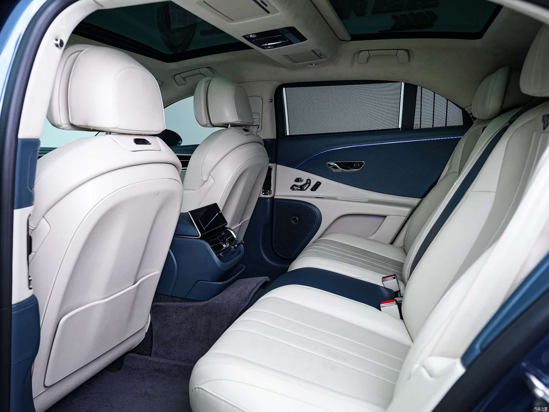 Bentley Flying Spur, 2021 16