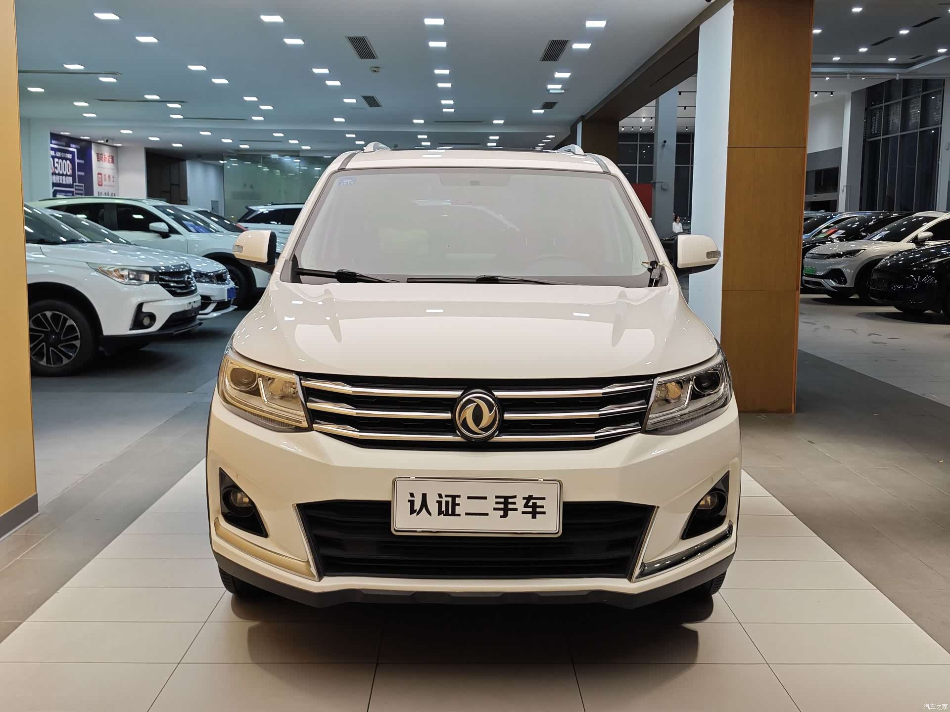 DongFeng X6, 2017 3