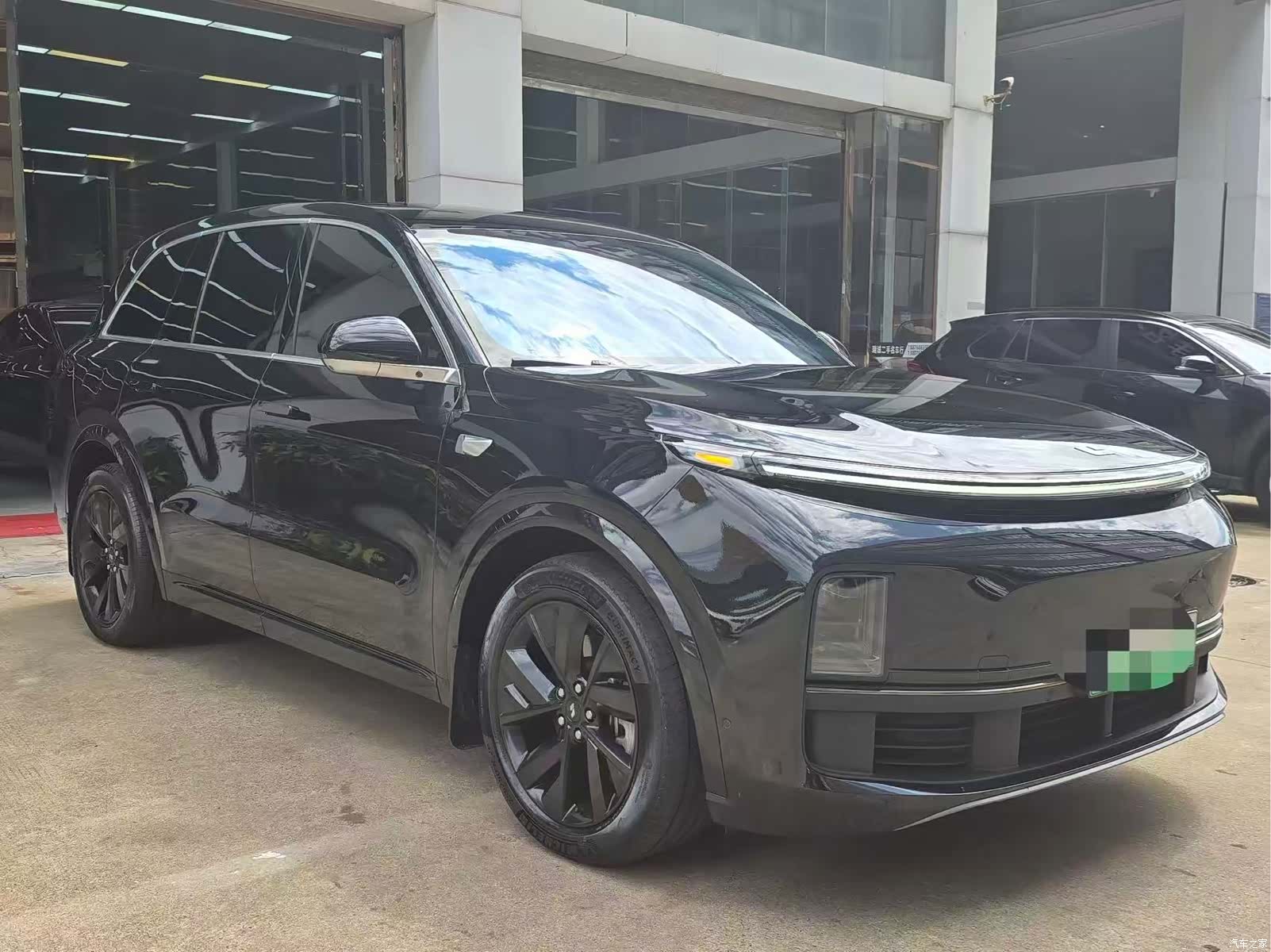 Li Auto L8, 2023 3