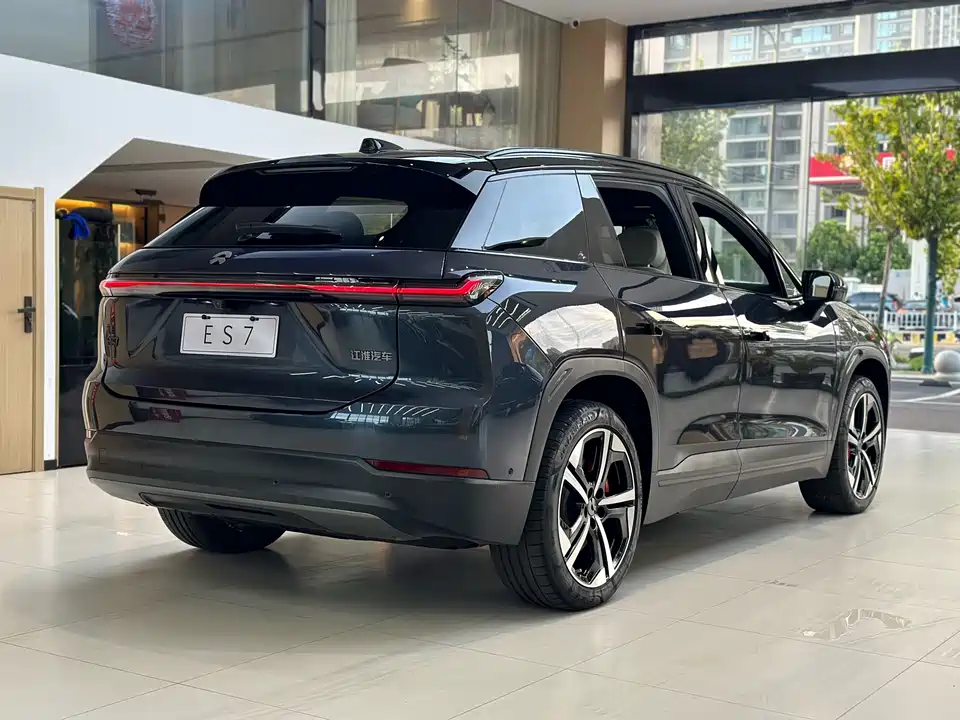 NIO ES7