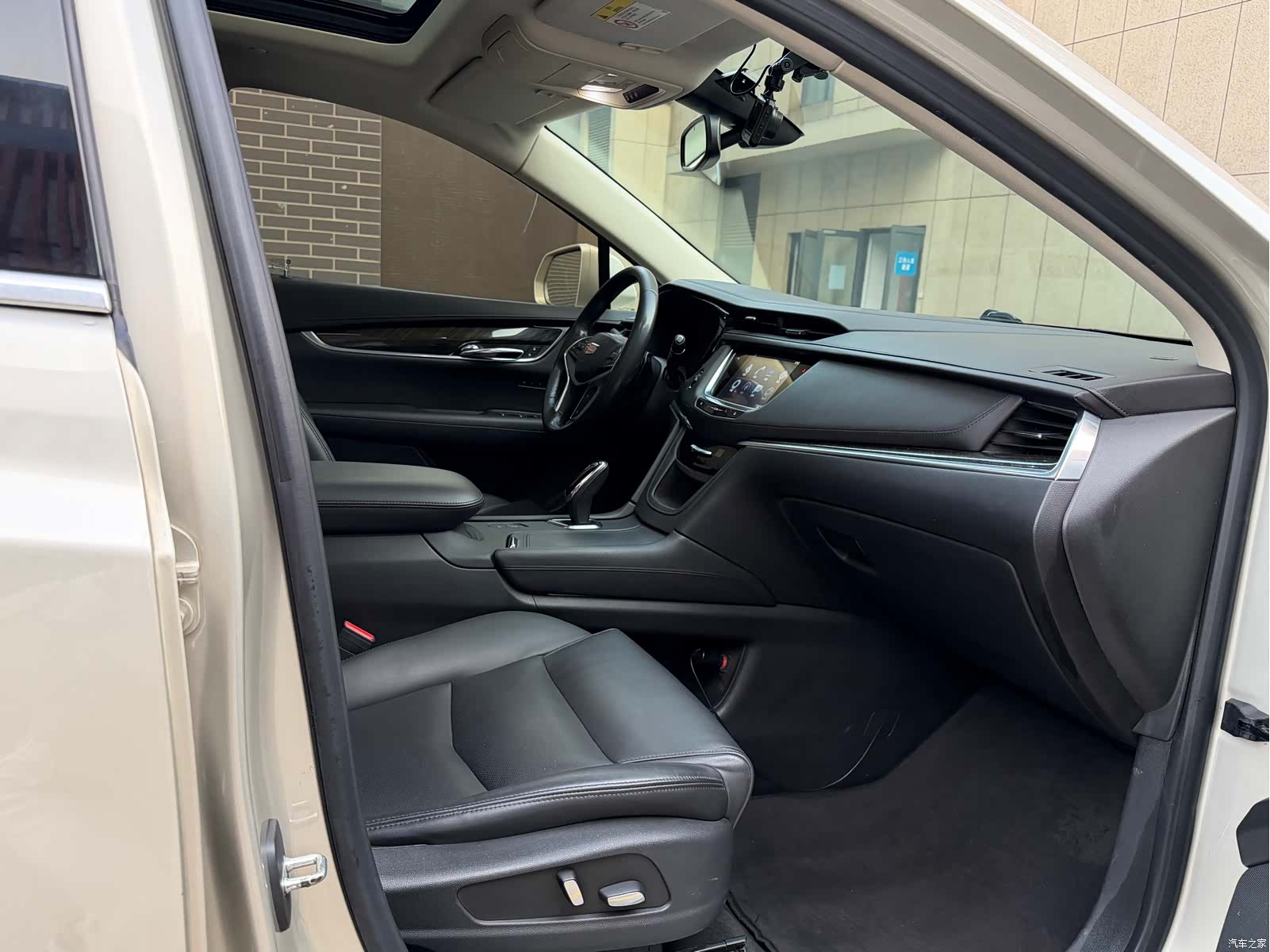 Cadillac XT5, 2017 8
