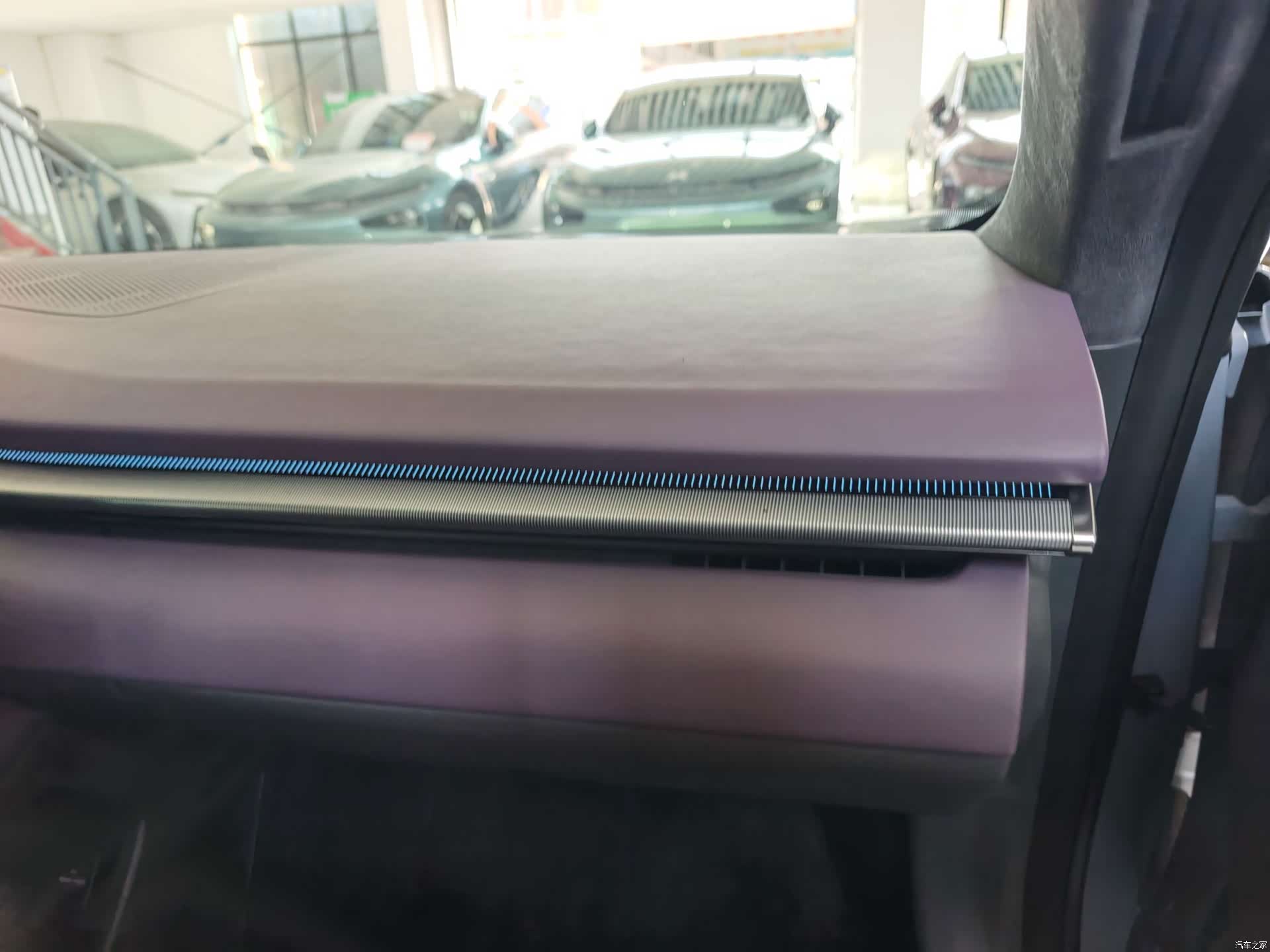 Xpeng P7, 2025 12