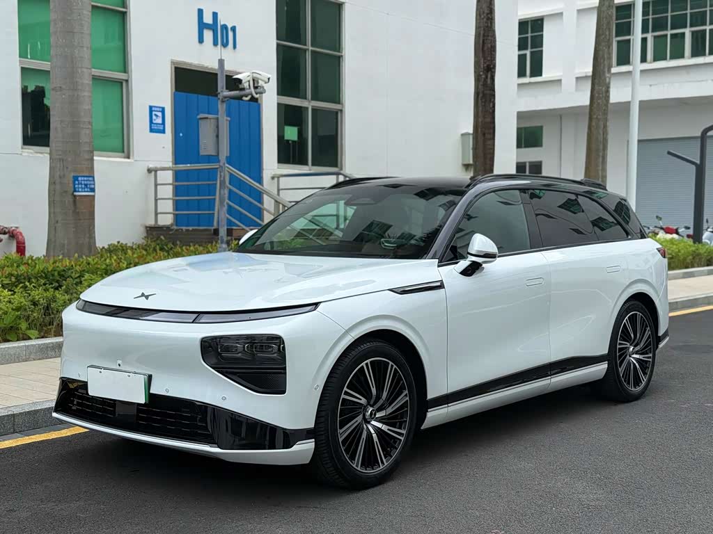 XPENG G9