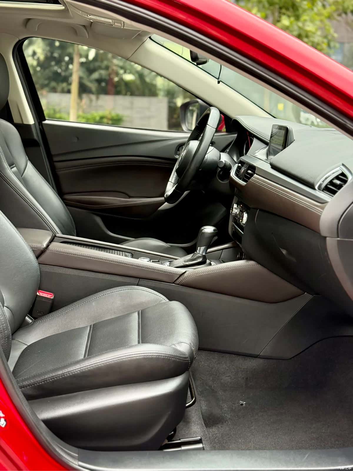 Mazda Atenza, 2018 11