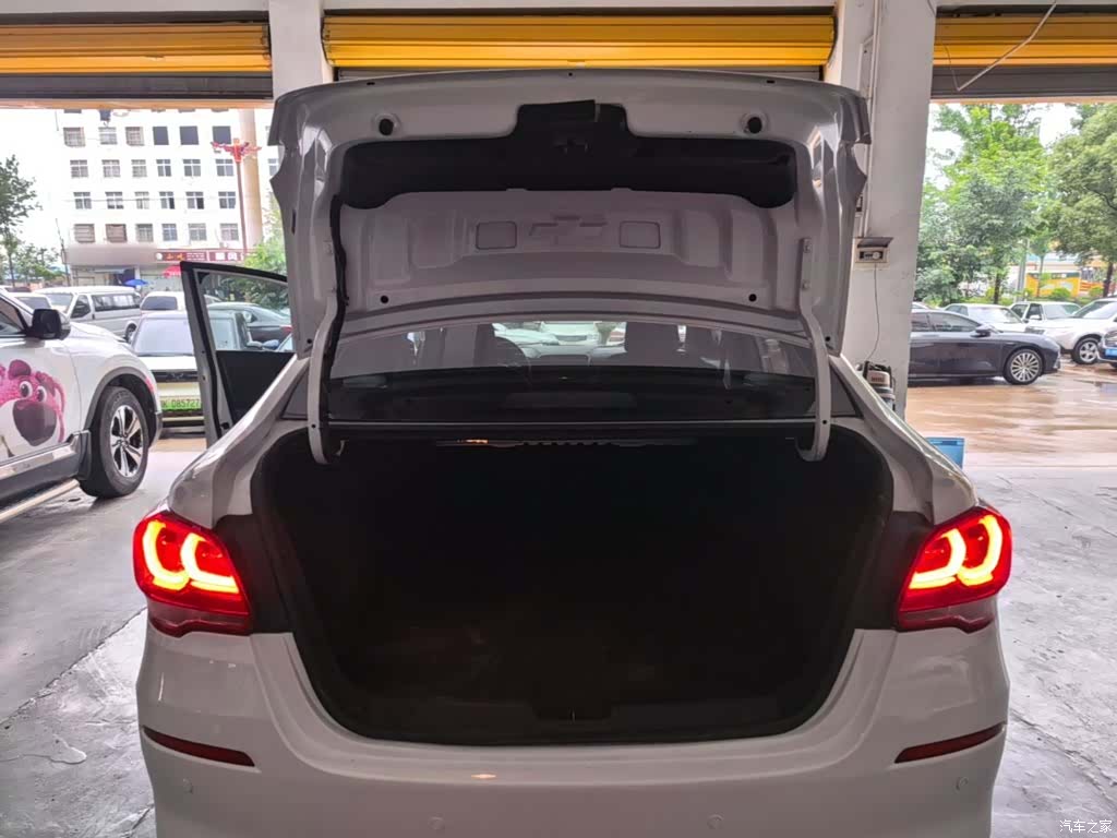 Chevrolet 320, 2019 15