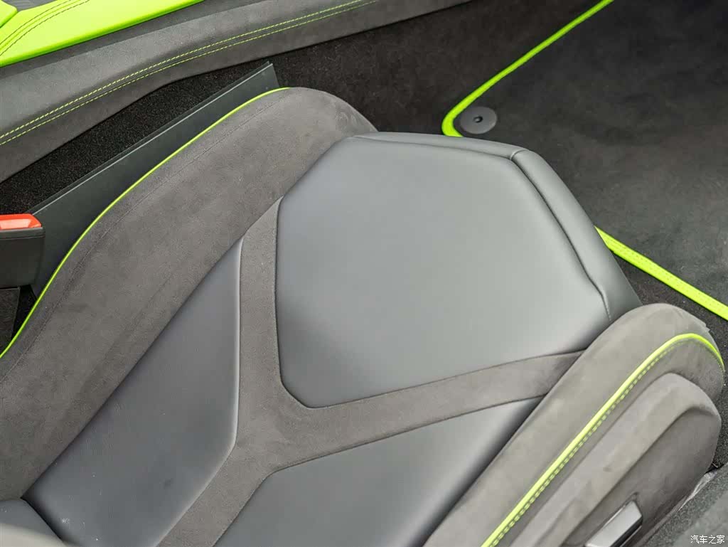 Lamborghini Revuelto, 2025 17