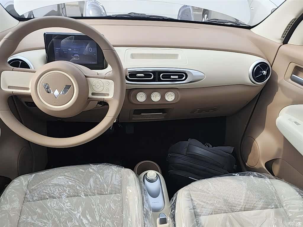 Wuling MINIEV, 2026 13