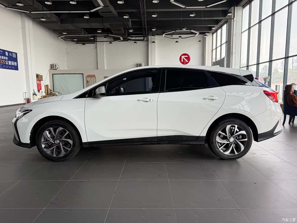 Buick Velite, 2019 3