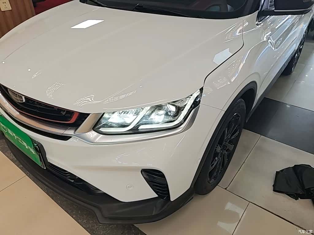 Geely Coolray, 2021 24