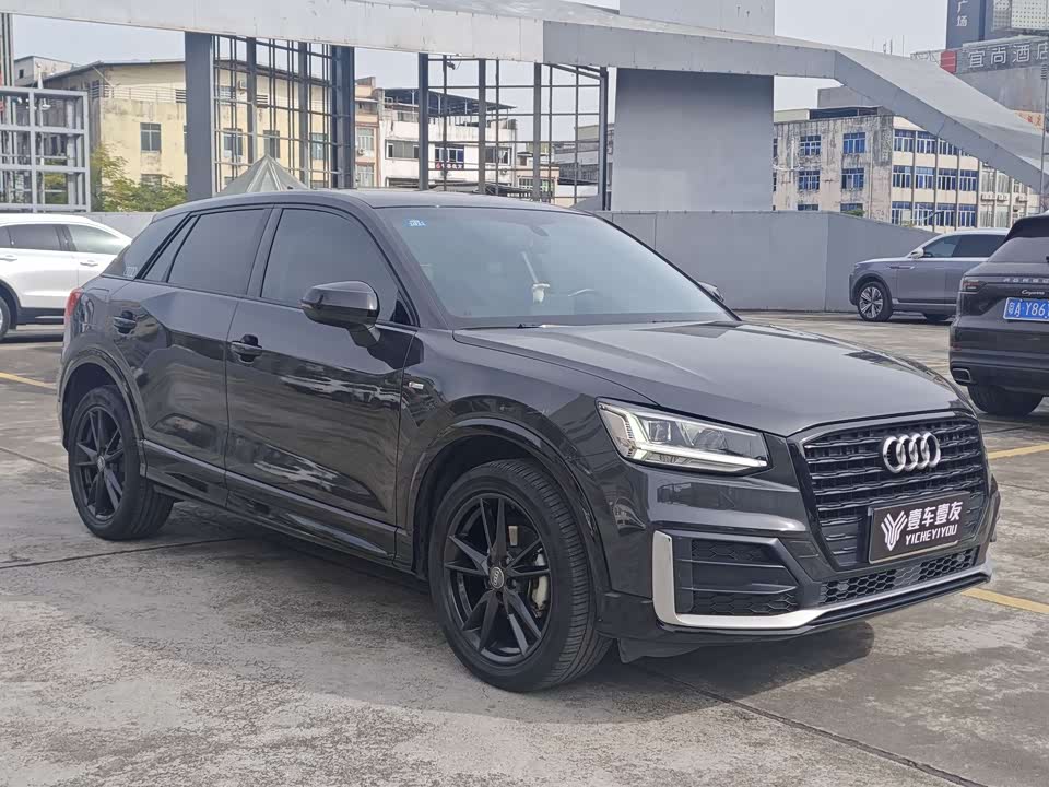 Audi Q2L