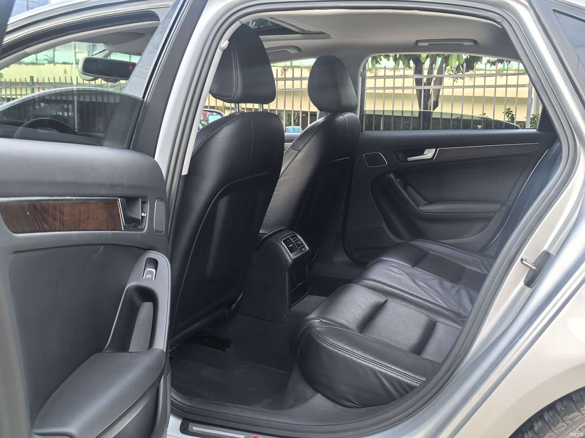 Audi A4L, 2016 10