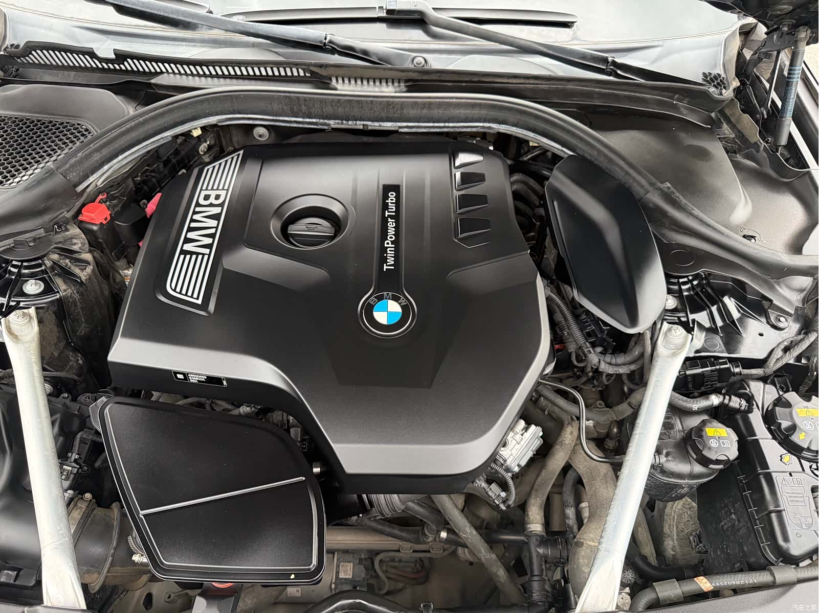 BMW 5 Series, 2019 21