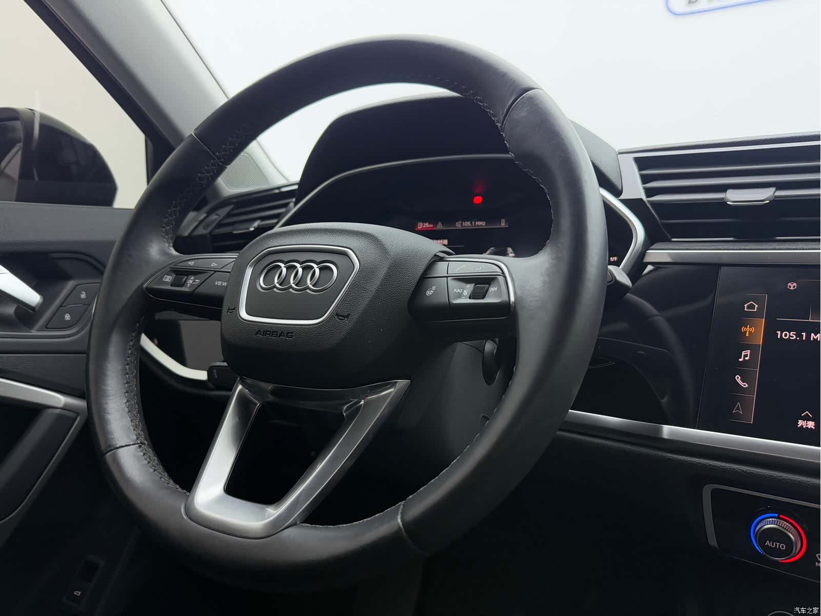 Audi Q3, 2022 14