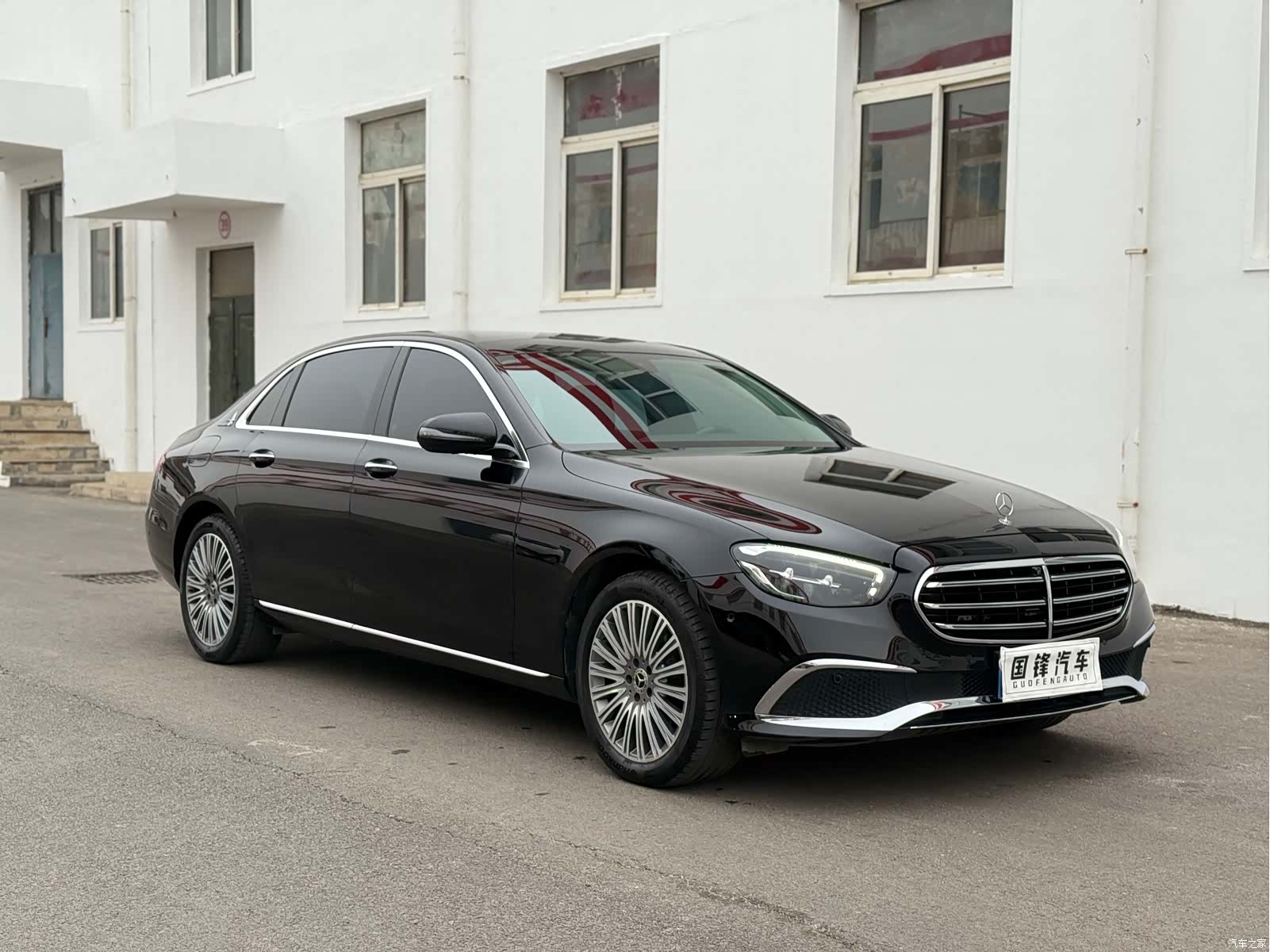 Mercedes-Benz E-Class, 2022 4