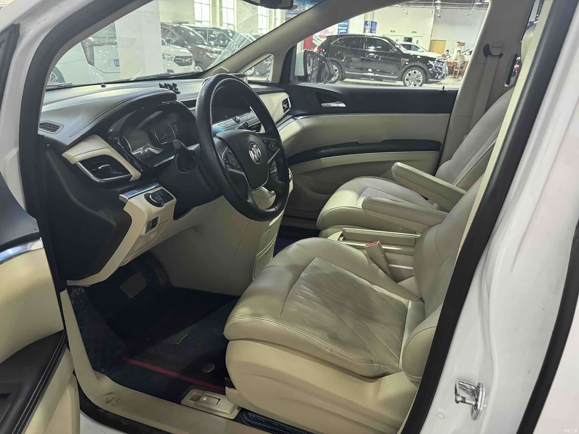 Buick GL8, 2023 все фото