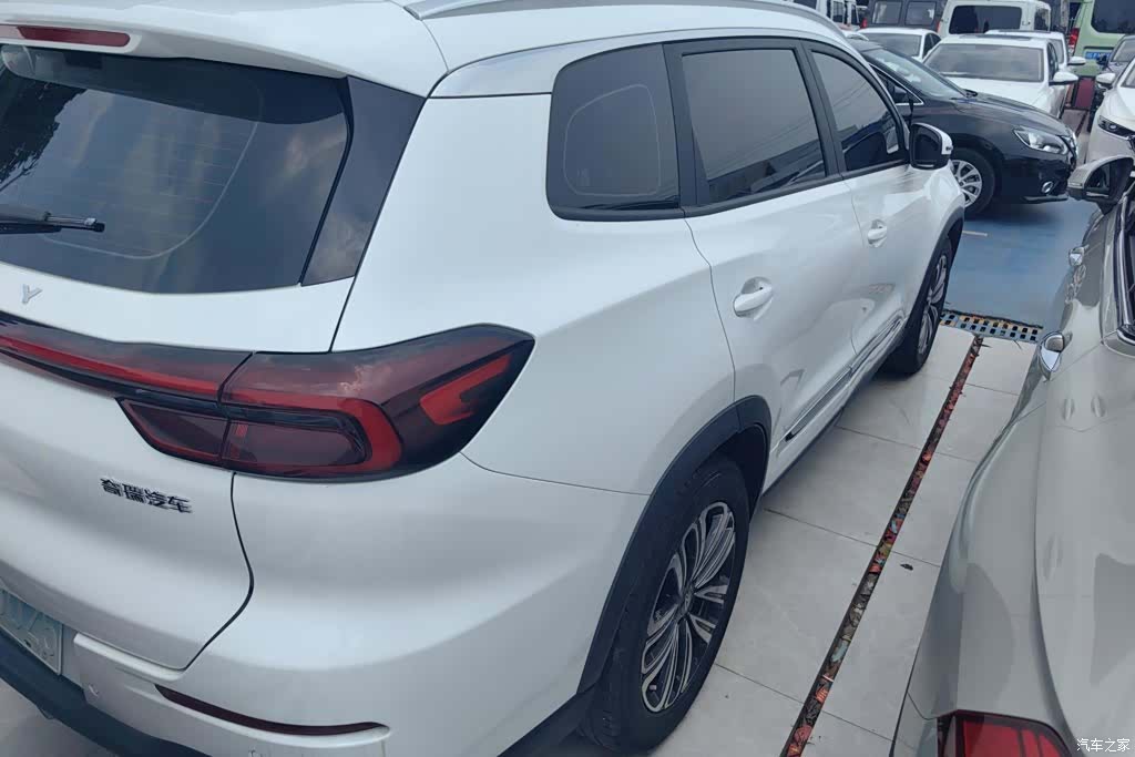 Chery Tiggo 8, 2022 3
