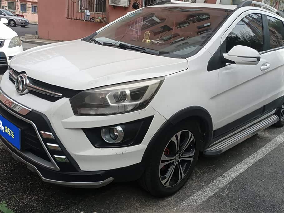 BAIC Shenbao X25