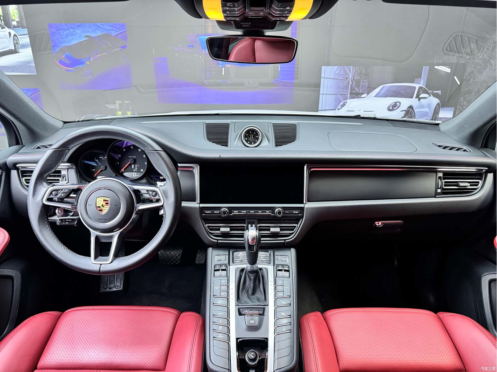 Porsche Macan, 2021 все фото