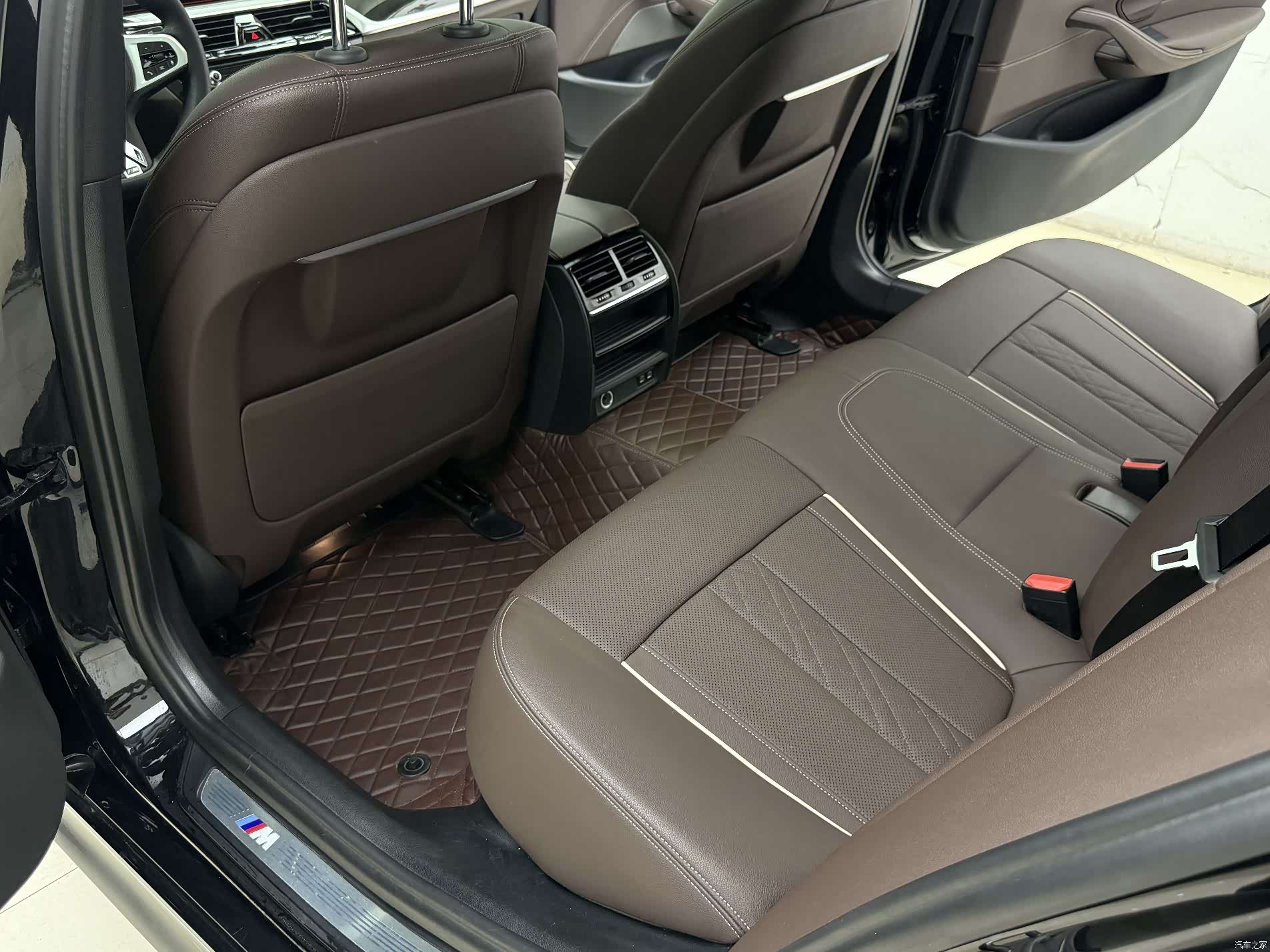 BMW 5 Series, 2021 8