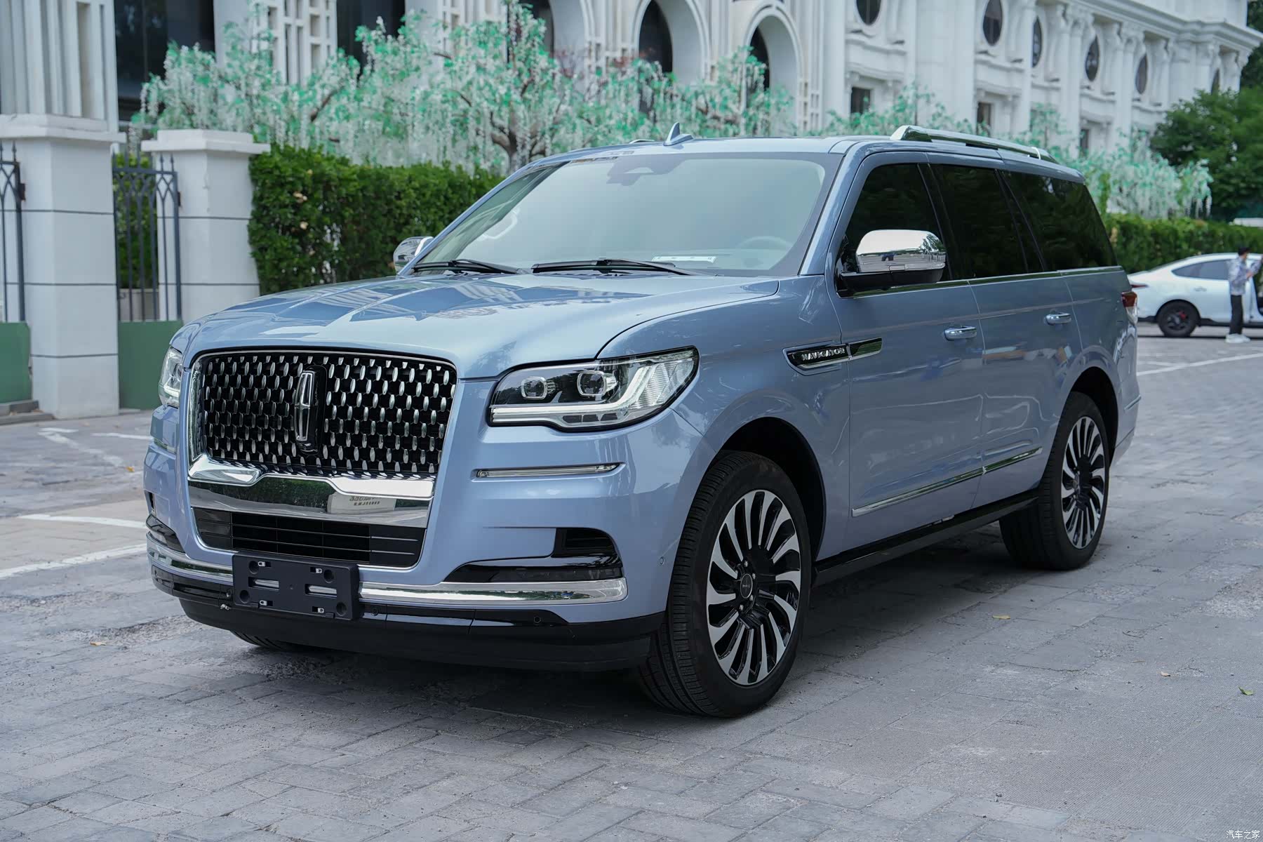 Lincoln Navigator