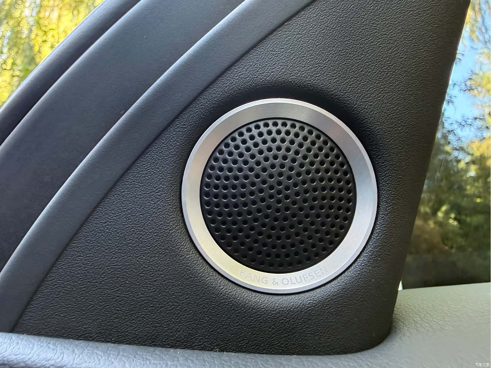 Audi A4L, 2016 23