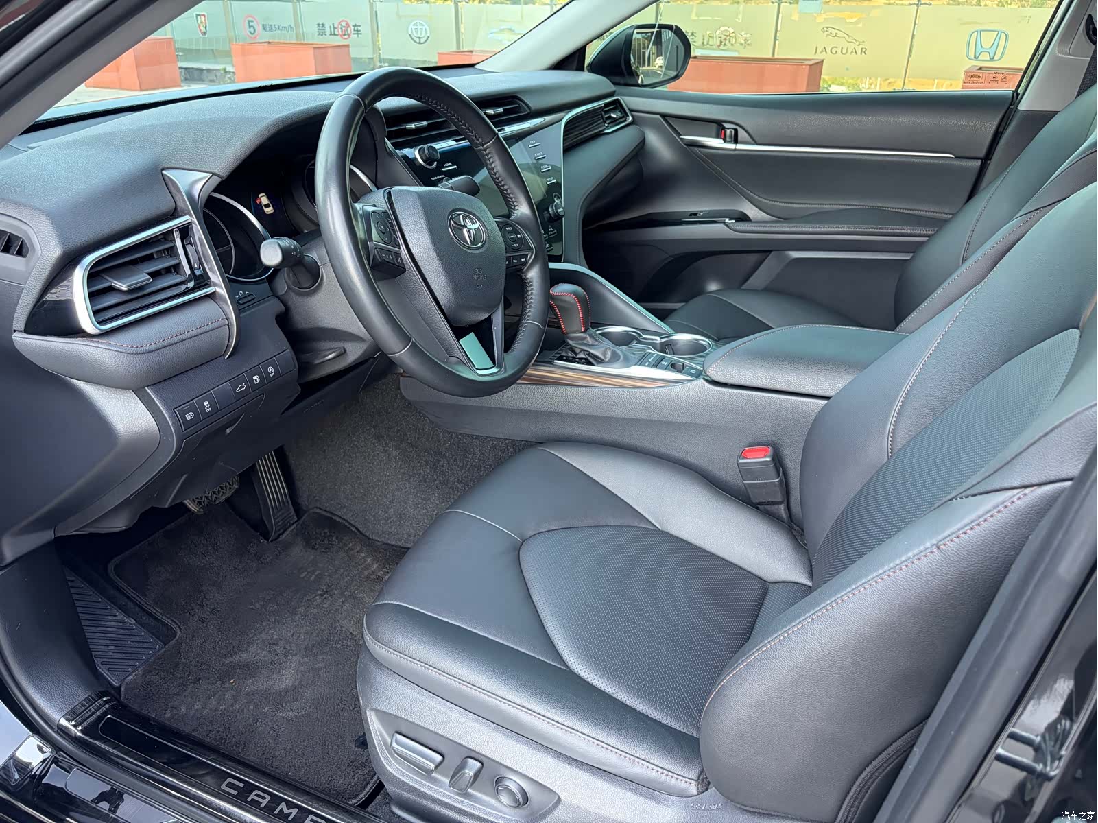 Toyota Camry, 2019 8