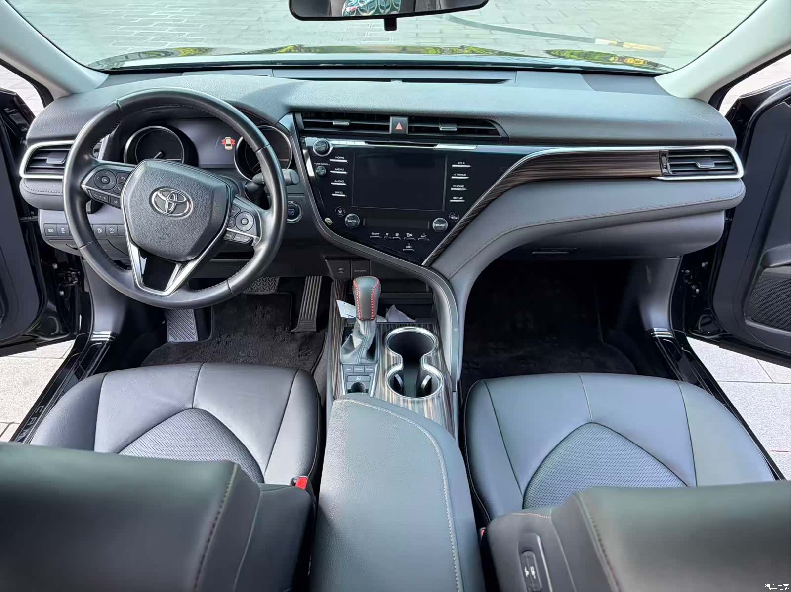 Toyota Camry, 2019 10