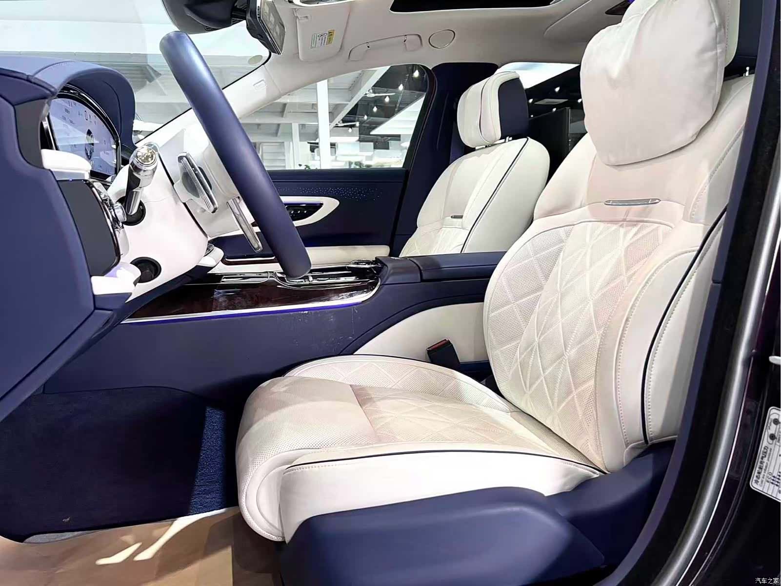 Hongqi Guoya, 2025 19
