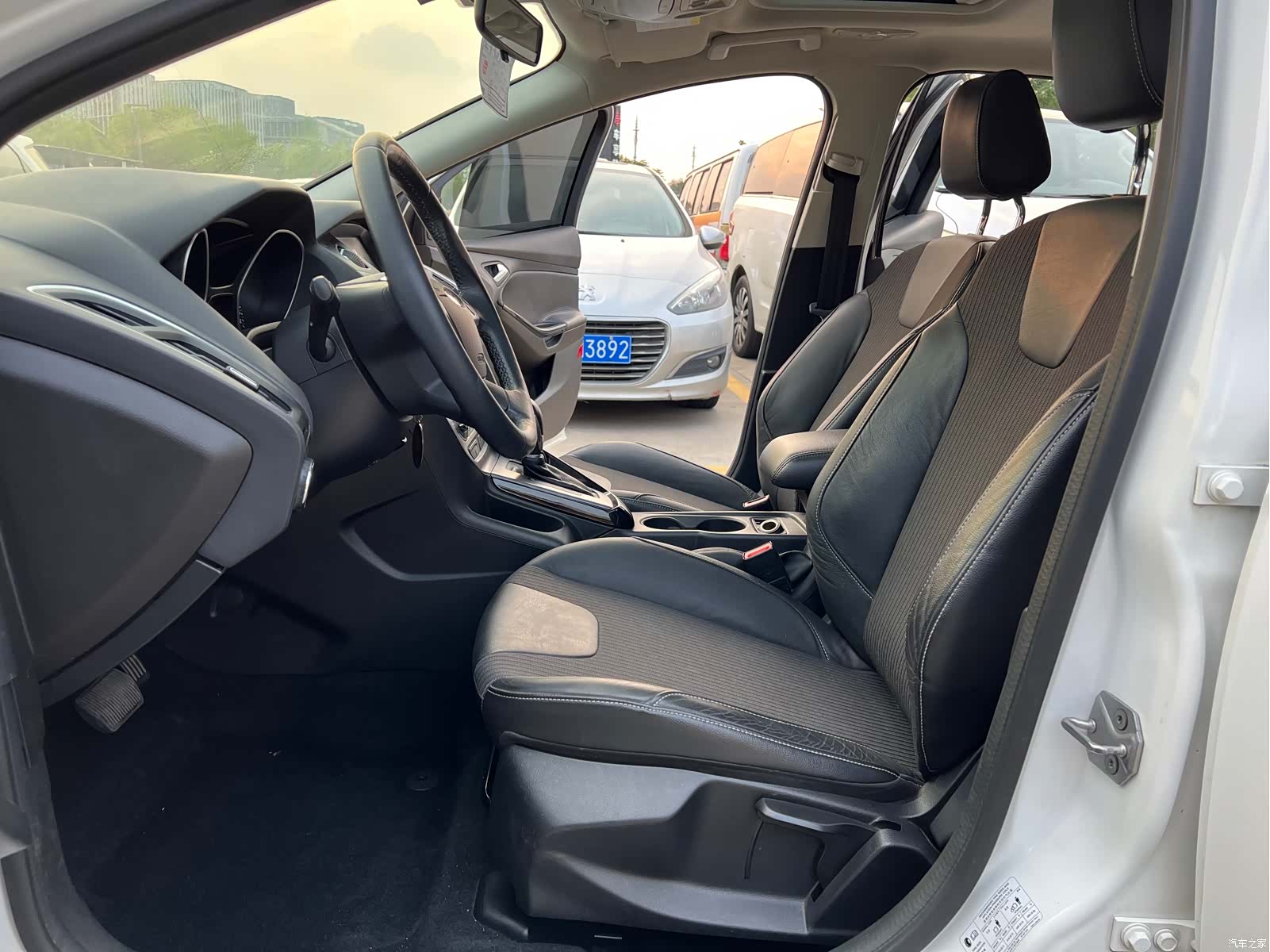 Ford Focus, 2014 4