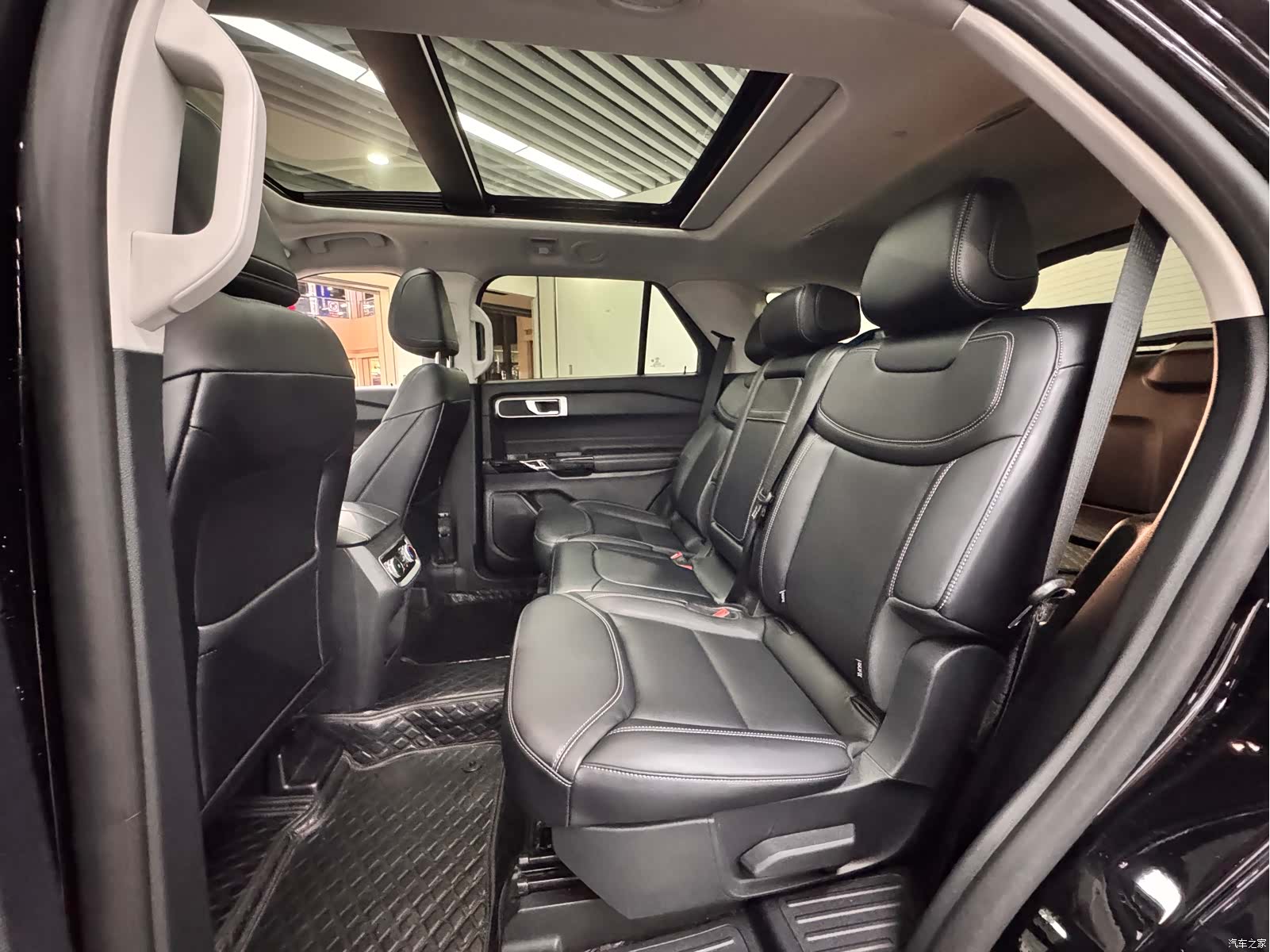 Ford Explorer, 2025 7
