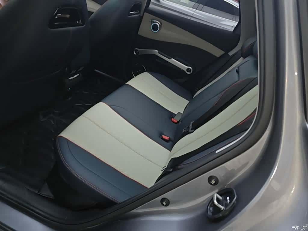 BYD Yuan, 2023 13