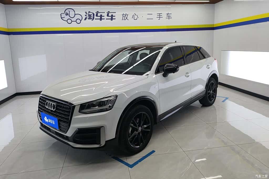 Audi Q2L, 2021 1