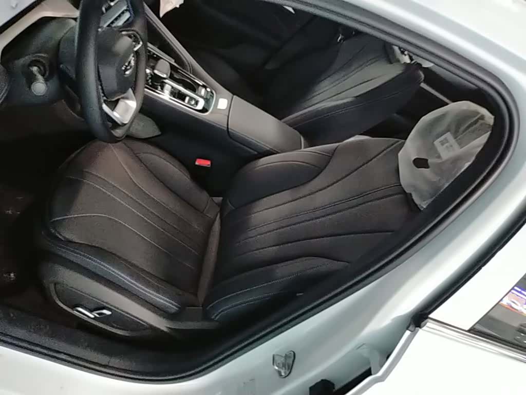 Geely Preface, 2026 15