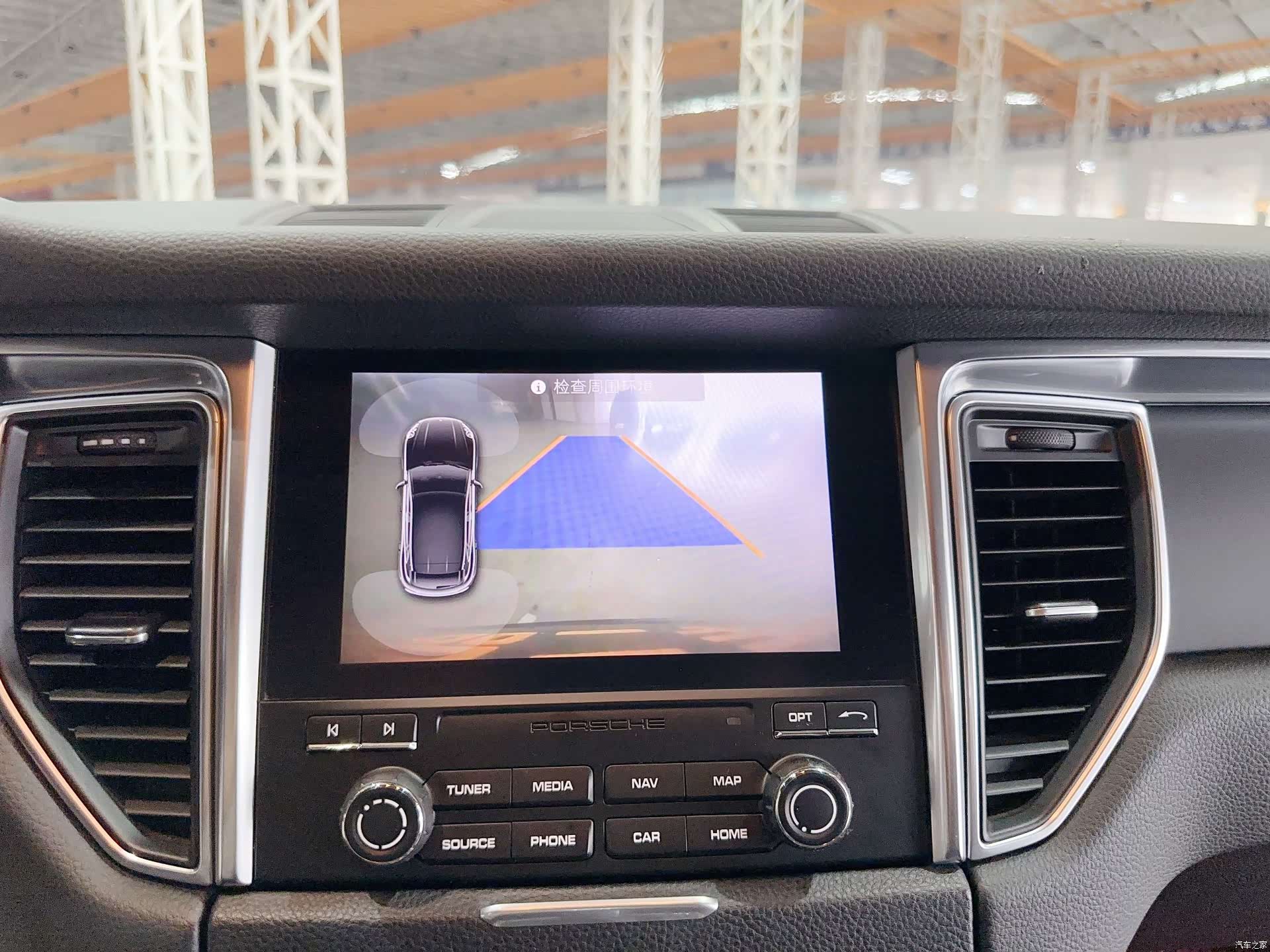 Porsche Macan, 2017 11