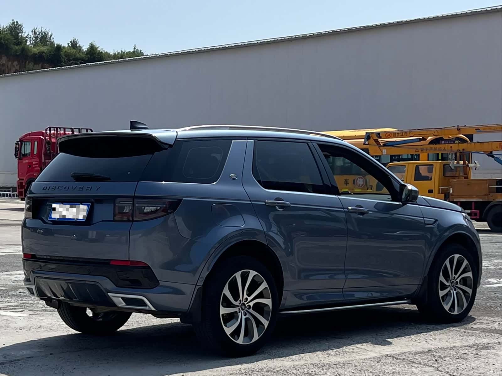 Land Rover Discovery, 2023 6