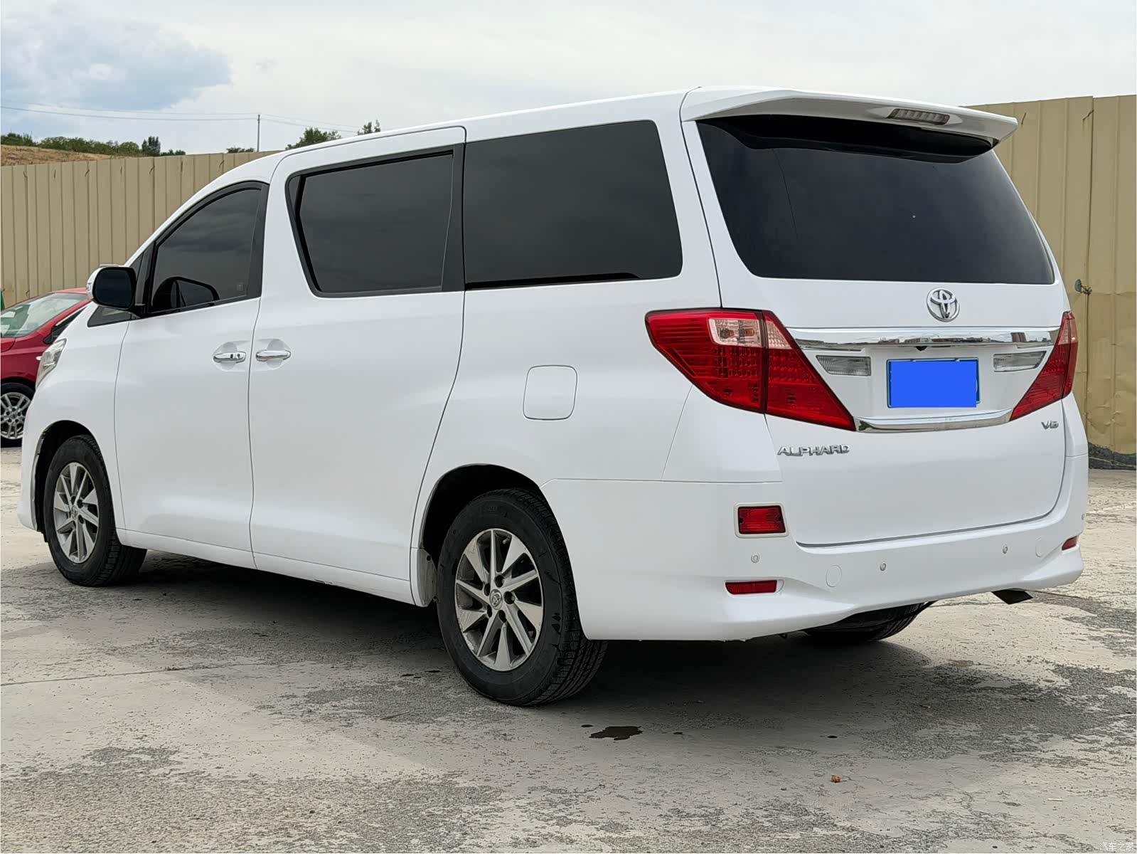 Toyota Alphard, 2014 6
