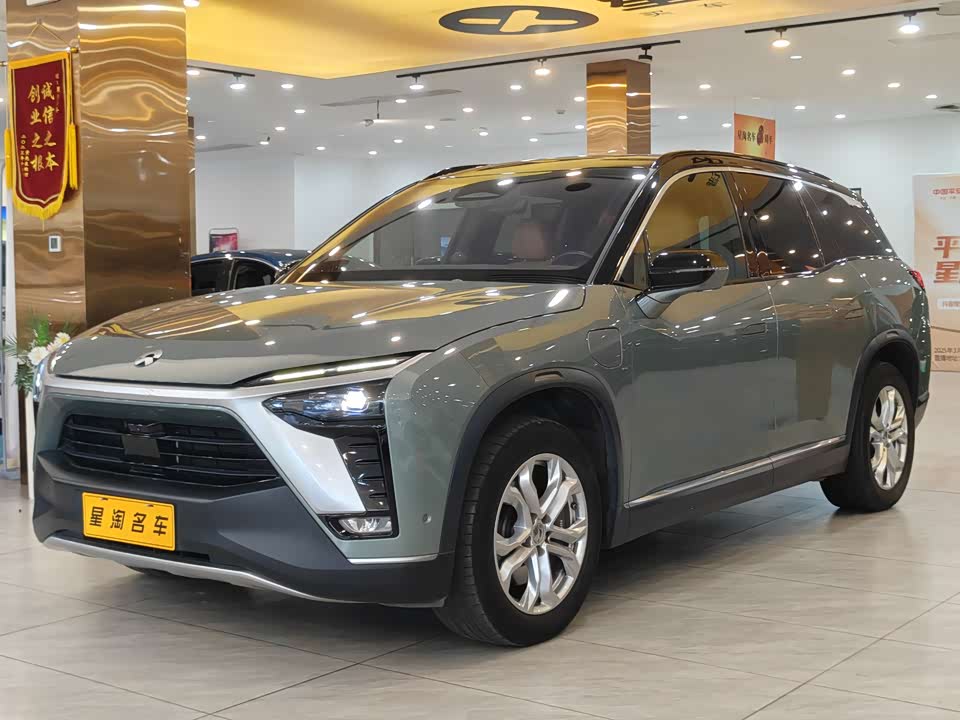 NIO ES8