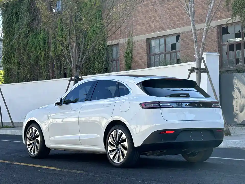 HarmonyOS Ask the world M5